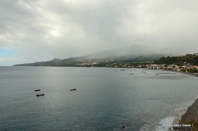 Martinique - Saint Pierre - Montagne Pelée sous la brume