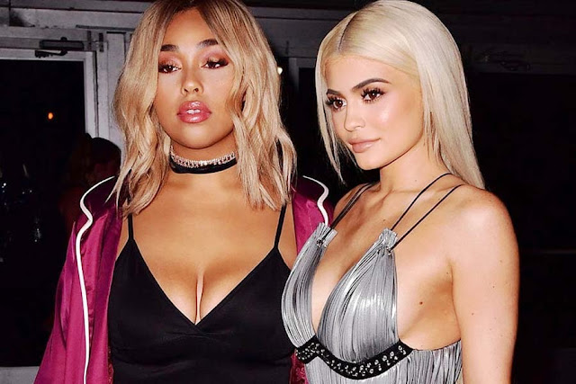 https://celebritynewznviewz.blogspot.com