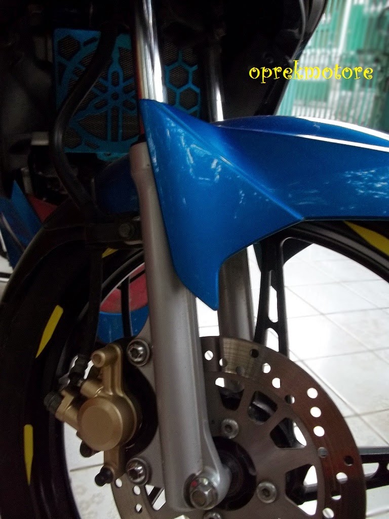 Shock Motor Depan Bunyi, Yang Terbaru!