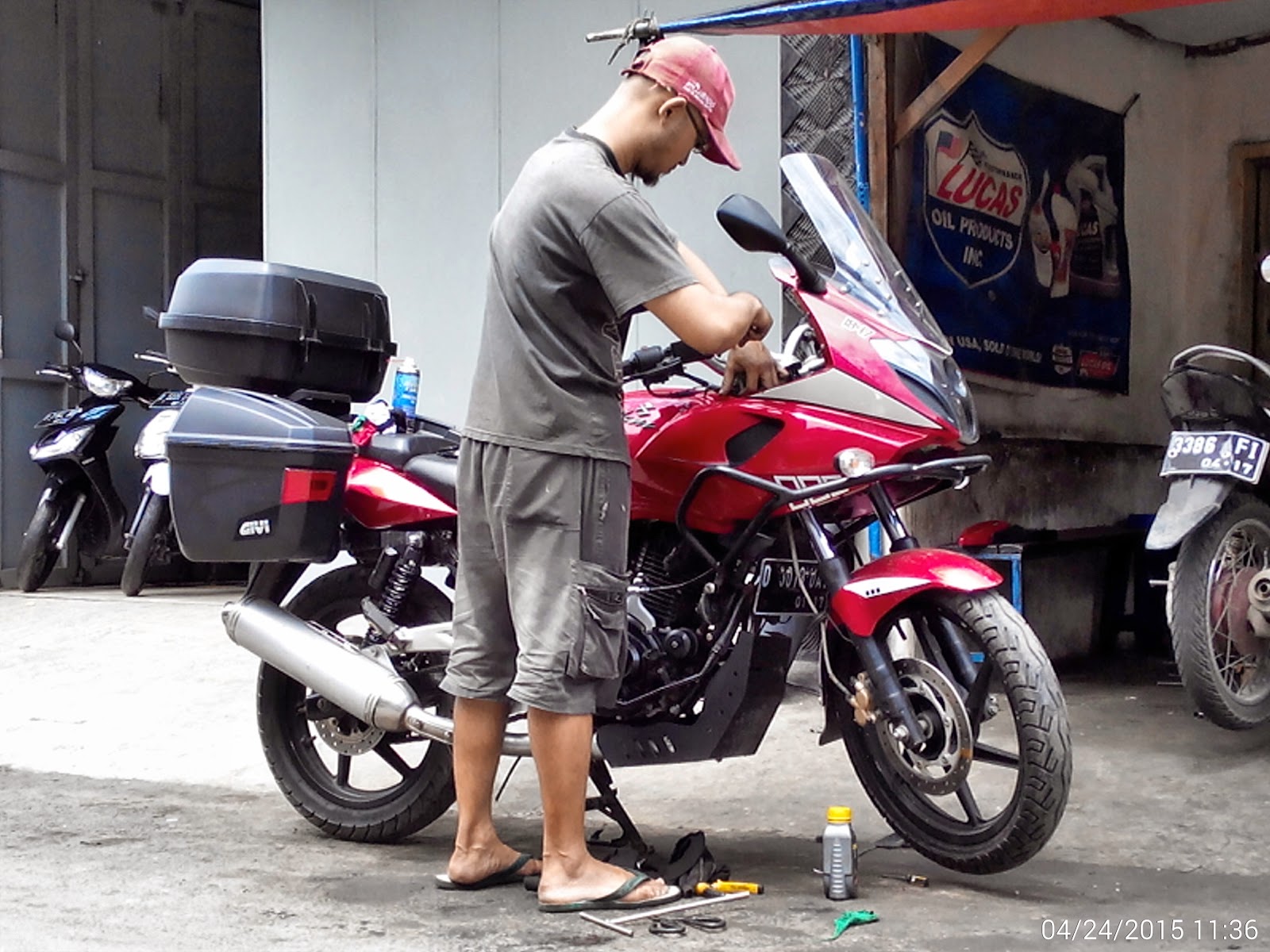 Bajaj Pulsar 220 Facelift Minor ALamathuR