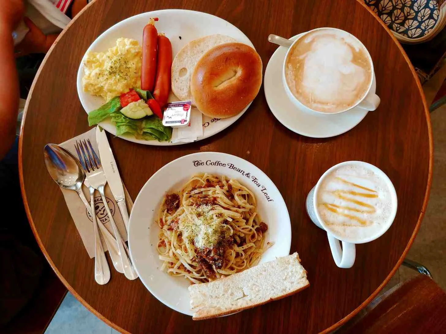 breakfast set at The Coffee Bean and Tea Leaf