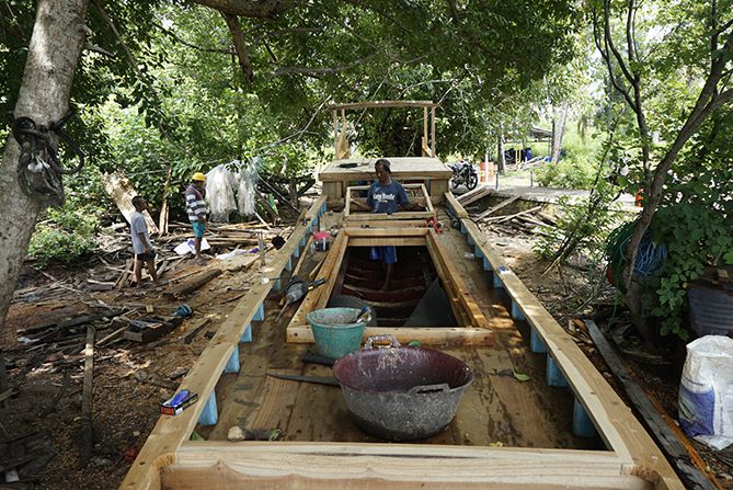 Bagian palka kapal yang belum jadi