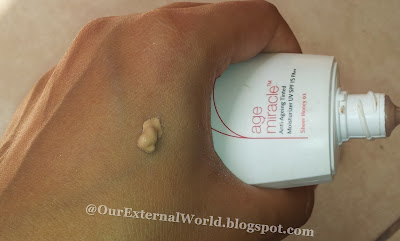 Pond's Age Miracle Anti-Ageing Tinted Moisturiser