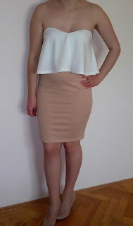 www.cndirect.com/women-fashion-sexy-elegant-two-pieces-strapless-sleeveless-backless-ruffle-crop-tops-and-solid-pencil-skirt-set.html?utm_source=blog&utm_medium=cpc&utm_campaign=Carly177