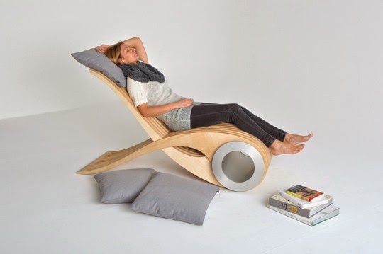 Aesthetic Chair by Stéphane Leathead