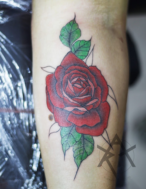 Tatuaje de rosa full color tattoo
