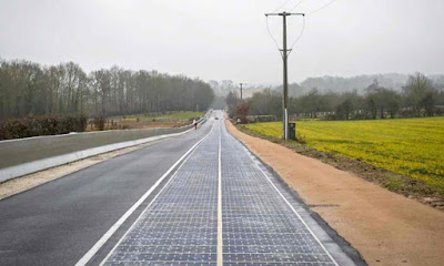 Jalan Raya Dengan Panel Solar Terbina Pertama di Dunia