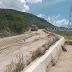 Prefeitura de São João do Tigre segue com recuperação e patrolamento de estradas na zona rural.