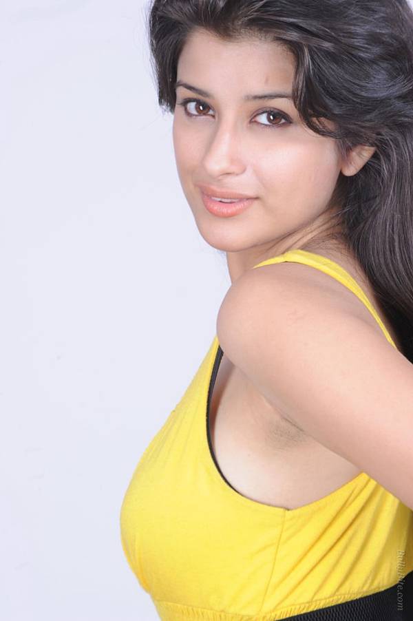 Madhurima Hot Photoshoot Pics in Yellow Dress