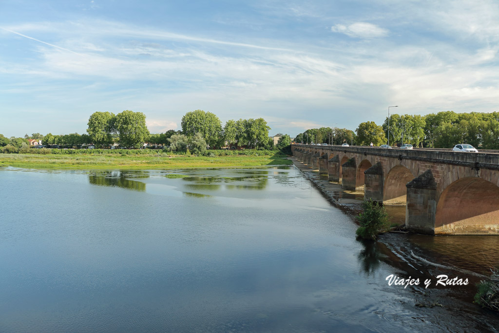 Puente del Loira