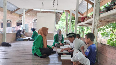 Mahasiswa KKN-BK Unimal Kelompok 62, Mengusung Program “Belajar Aktif Pesantren Kilat”