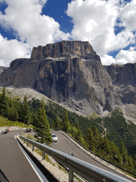 dolomiti tour on the road