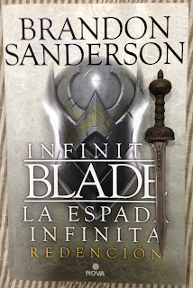 Portada del libro La espada infinita. Redención, de Brandon Sanderson