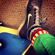 Rocking my new Nike Frees in the Lab. I like to wear my fun socks to the . (img )