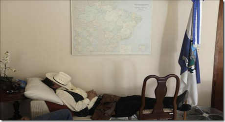 Zelaya descansa na Embaixada brasileira
