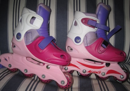 Aleoca Pink Skates Set