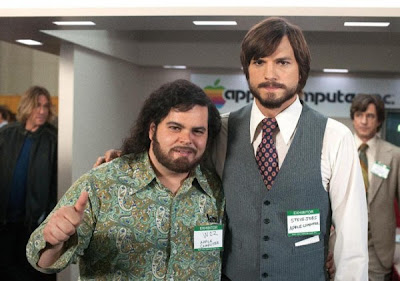 Josh Gad and Ashton Kutcher in Jobs