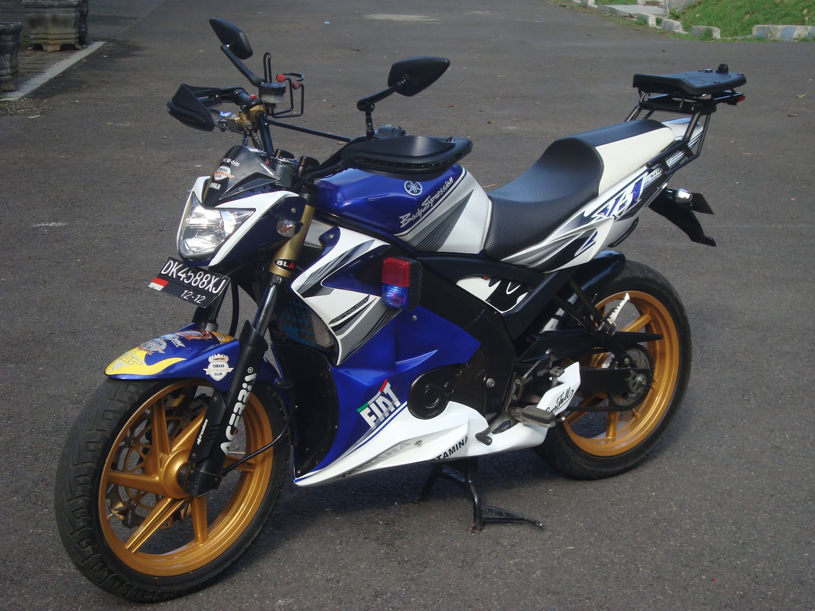 The Best Modification In Banyuwangi   Yamaha Vixion  2007