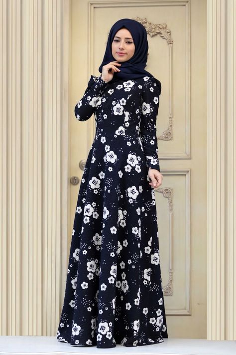 30+ Model Baju Muslim Lebaran 2018: Simple & Elegan
