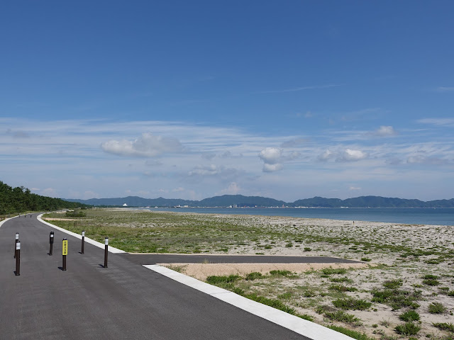 弓ヶ浜海岸の遊歩道