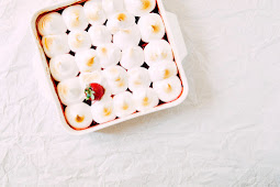 Mixed Fruit and Marshmallow Meringue Tray Bake
