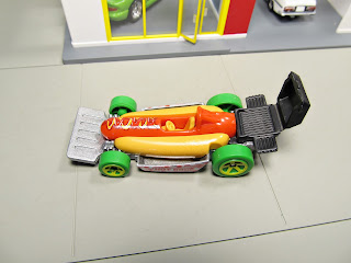 Hot Wheels Hot Dog Car Street Wiener 