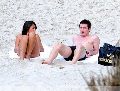 lionel messi girlfriend pictures. messi girlfriend. lionel messi