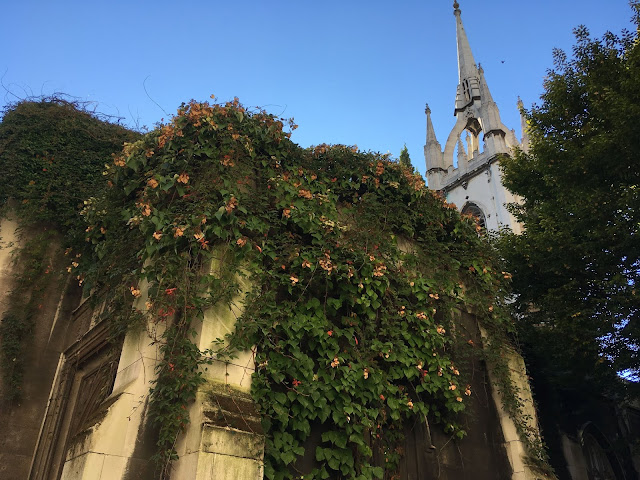 Saint Dunstan in the East Church Garden London tips