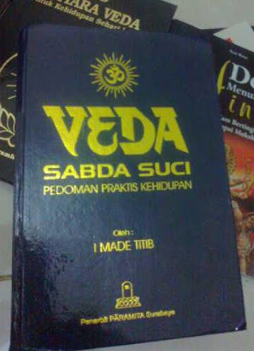 6 Agama di Indonesia Beserta Dengan Kitab  Sucinya 