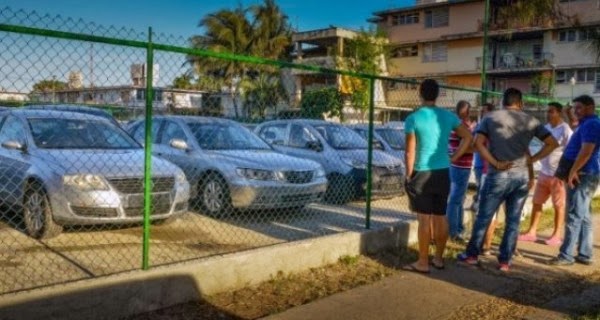 Em Cuba é preciso juntar salário por 399 anos para comprar um carro