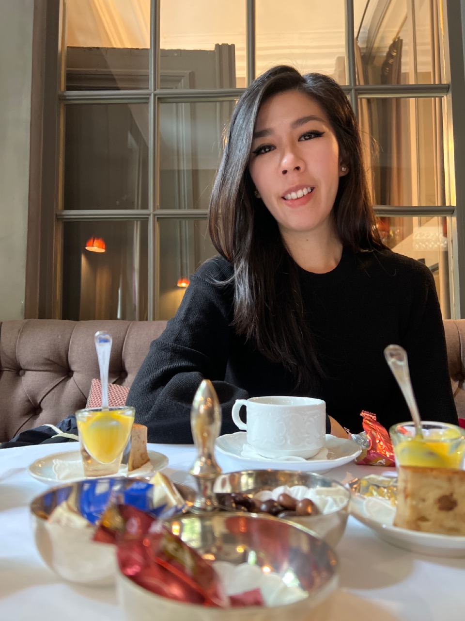 Adrienne Nguyen_The Pand Hotel in Bruges Belgium_Small Luxury Hotels of the World_Tea Break in Salon Lobby