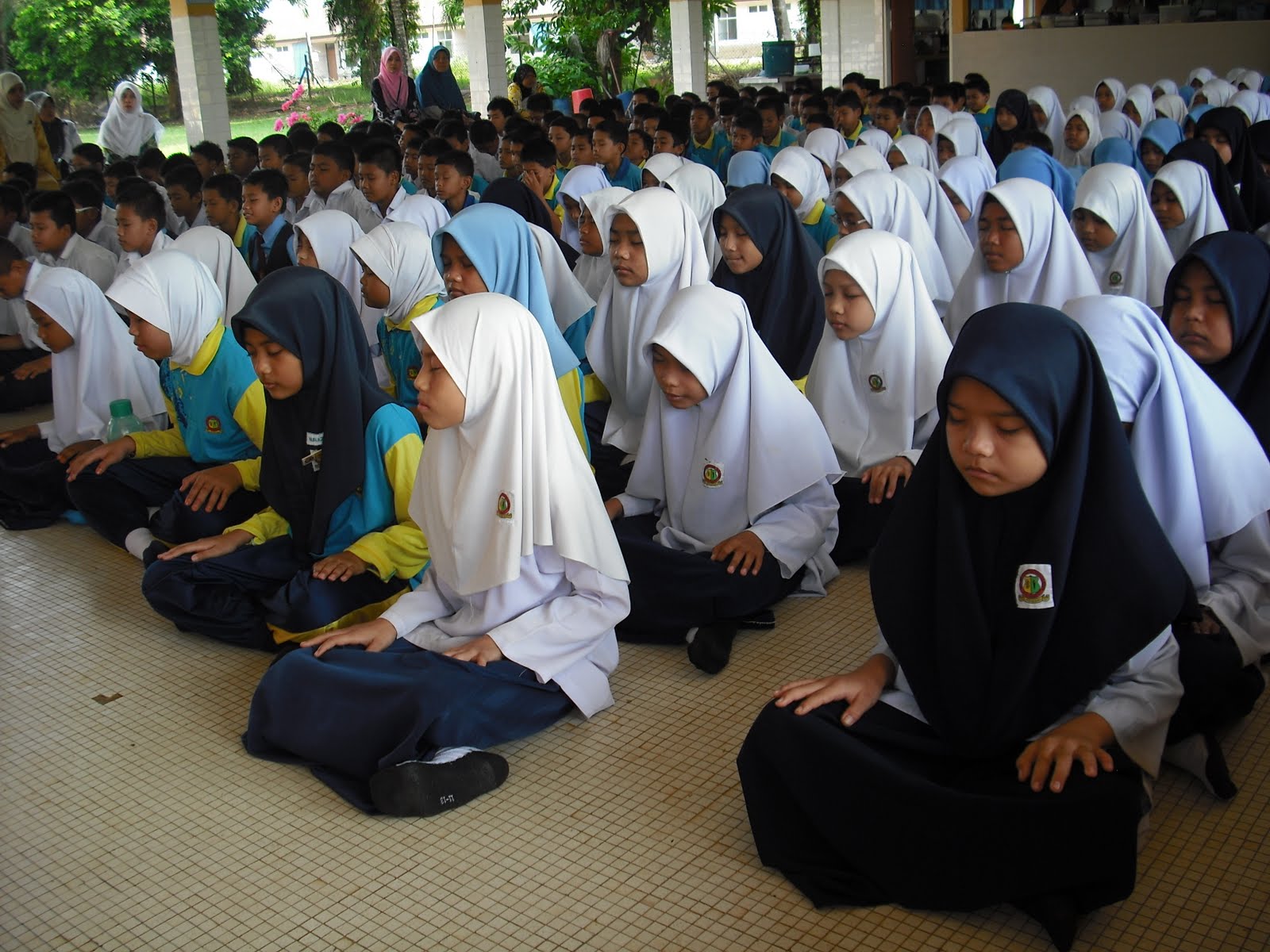 Contoh Permainan Ice Breaking Untuk Anak Sma - Watch Chaos 