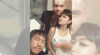 Foto Hot Diego Michiels Pegang Remas Payudara Julia Perez JuPe tanpa Sensor full