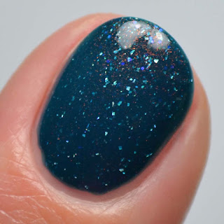 teal up shimmer nail polish