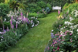 los estilos de jardin exigen mucha dedicación, pero resultan espectaculares