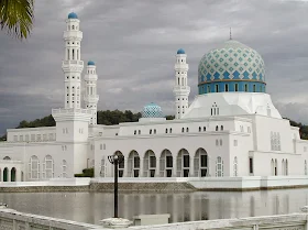 Masjid Kota Kinabalu, Malaysia