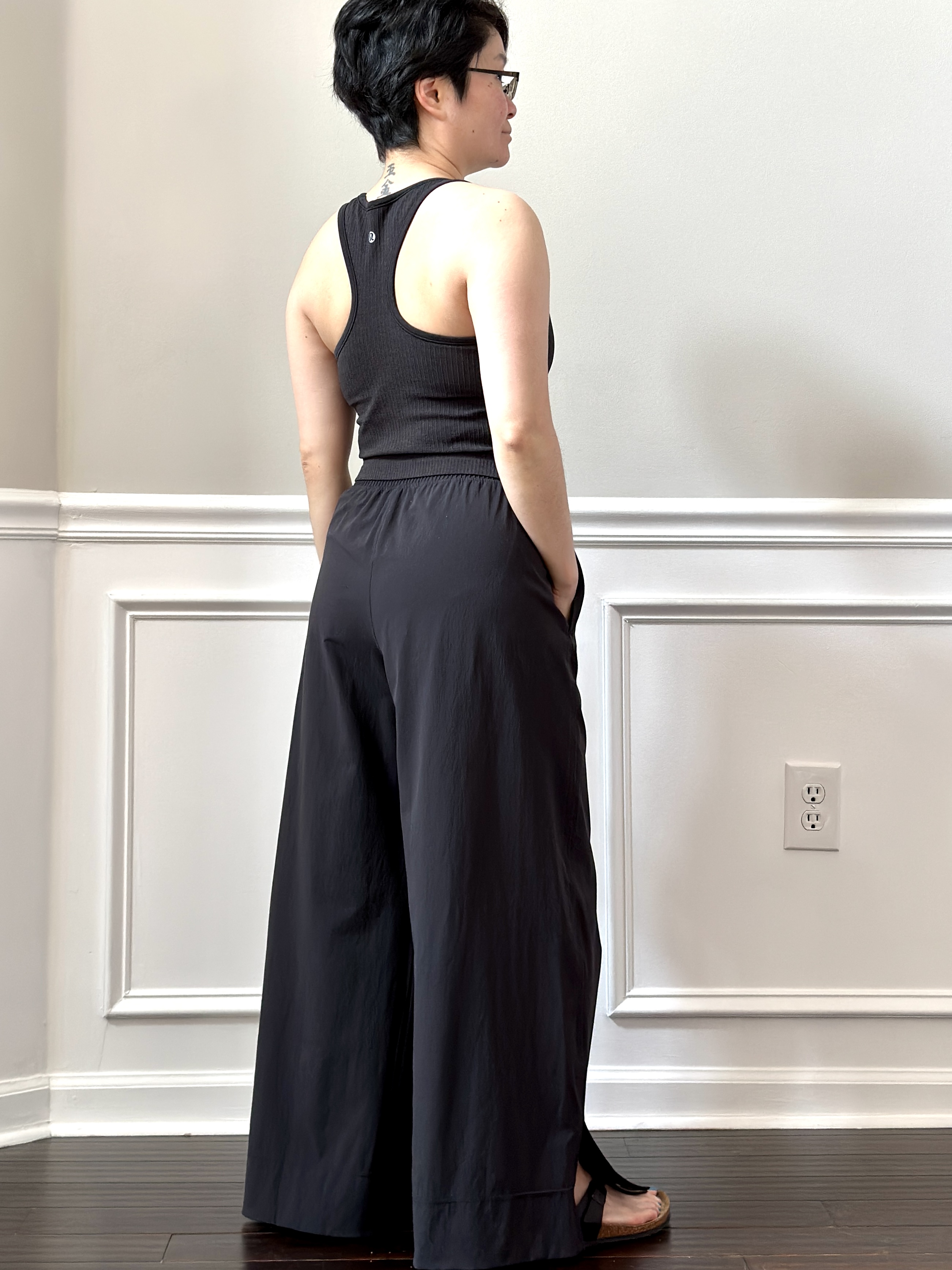 Fit Review Friday! Stretch Woven Wide-Leg High-Rise Cropped Pant