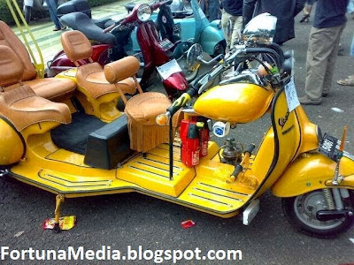 <img src="fazryan87.blogspot.com.jpg" alt="Modifikasi Motor Vespa Klasik">  