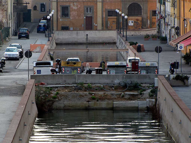 Nuovo canale, quartiere Venezia, viale Caprera, Livorno