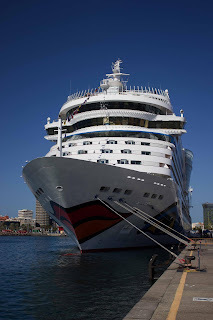 Cruise Ship - Photo by DEAN SHAW on Unsplash