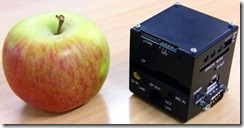 space-cube-manzana