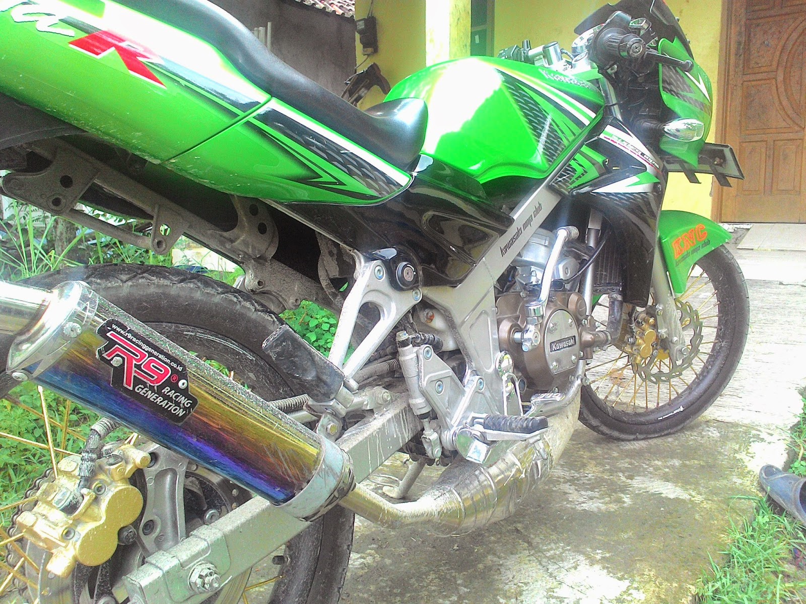 Ninja 150R Salah Satu Motor Selera Anak SMA Suka Roda Dua