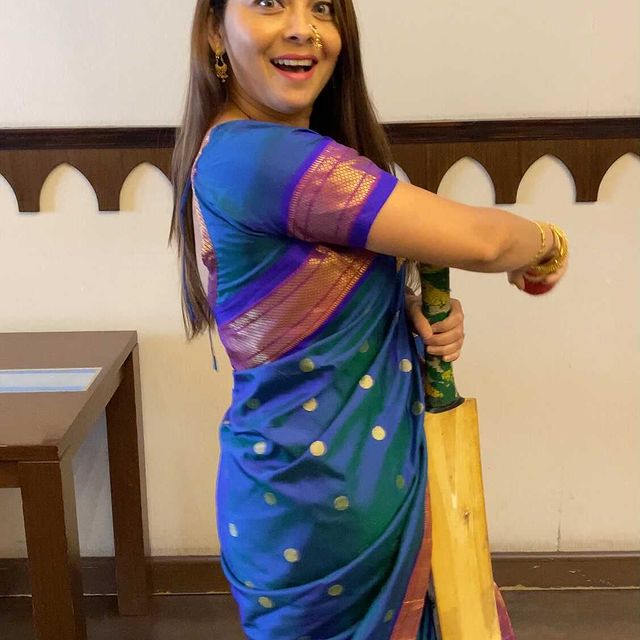 Sonalee Kulkarni saree