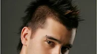 Gambar Potongan Rambut Mohawk / Potongan Rambut Ter Popular Fashion Pria Dan Wanita Facebook : √ 50 ide potongan rambut pria undercut, top knot, brushed on top,buz cut,front puff,short spiky,pompadour, slicked back pendek rapi keren pilih model potongan rambut pria terbaru tahun ini.