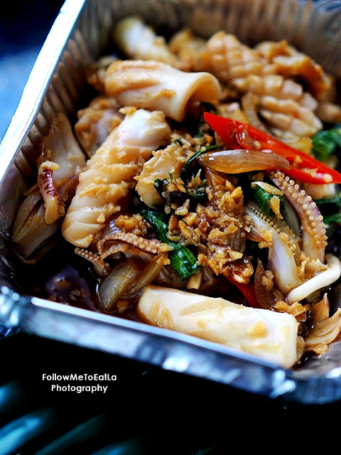 Stir-fried Squid with Basil Sauce