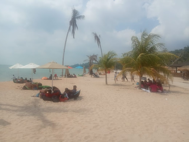 Glory Pantai Melur  Objek Wisata Alam Yang Sangat Digemari Masyarakat Batam