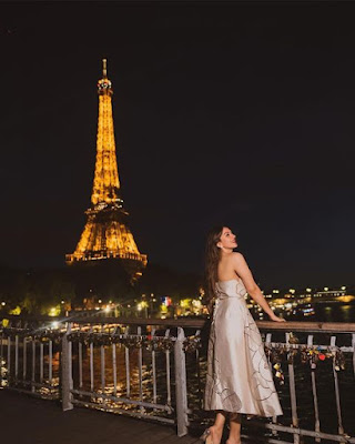 Hansika gourgeous photoshoot in front of Eiffel