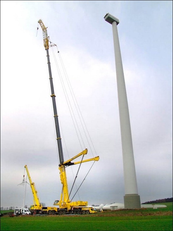 Largest-Mobile-Crane-3