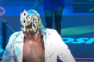 Futuro, luchador del CMLL, en la Arena México.