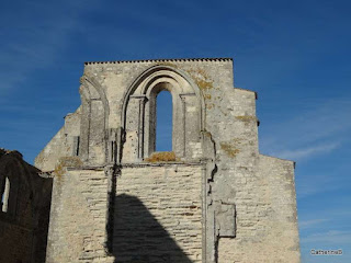 abbaye-notre-dame-ré-dite-chateliers-jpg